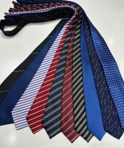 Cà Vạt Họa Tiết Sọc Chéo – Sự Lựa Chọn Hoàn Hảo Cho Đồng Phục