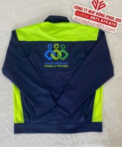Áo bảo hộ lao động phối xanh than – xanh lá: Thiết kế thông minh cho môi trường làm việc khắc nghiệt 2
